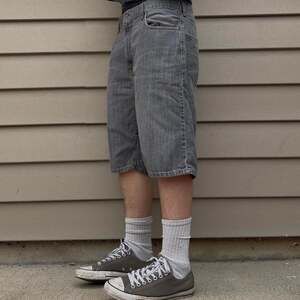 Levi's 569 Loose Fit Grey Denim Baggy Skater Shorts Size 36